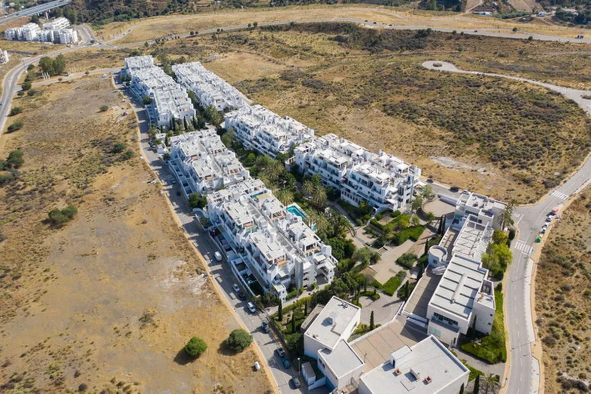 cadf2159-aed8-4b59-bc3d-a710a34aaa27