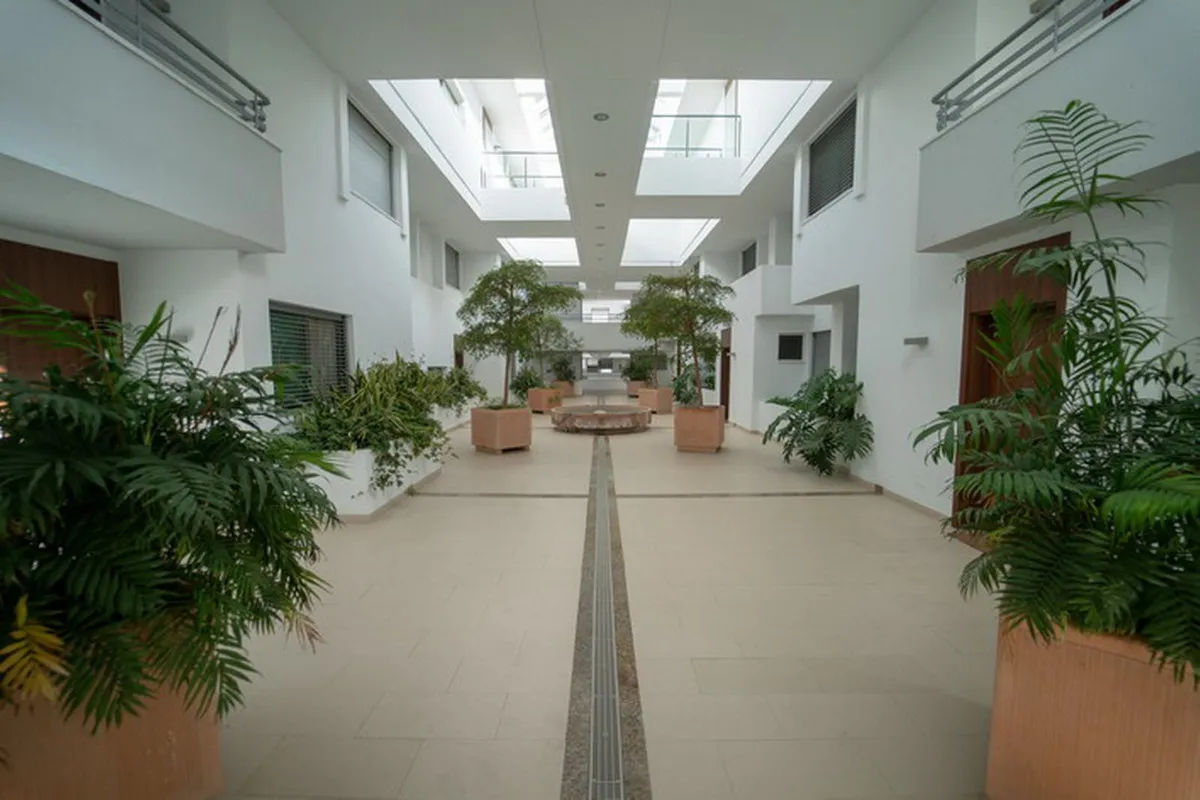 f6a7057a-9bfc-41e2-b2d6-7edc9d2891c9