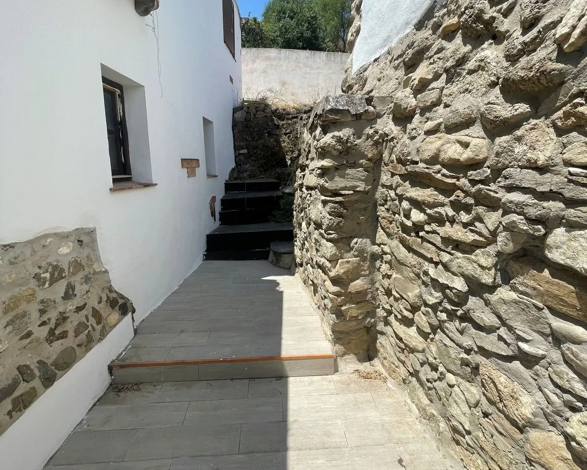 49ddb701-410c-4470-acd9-9c0c2160d870