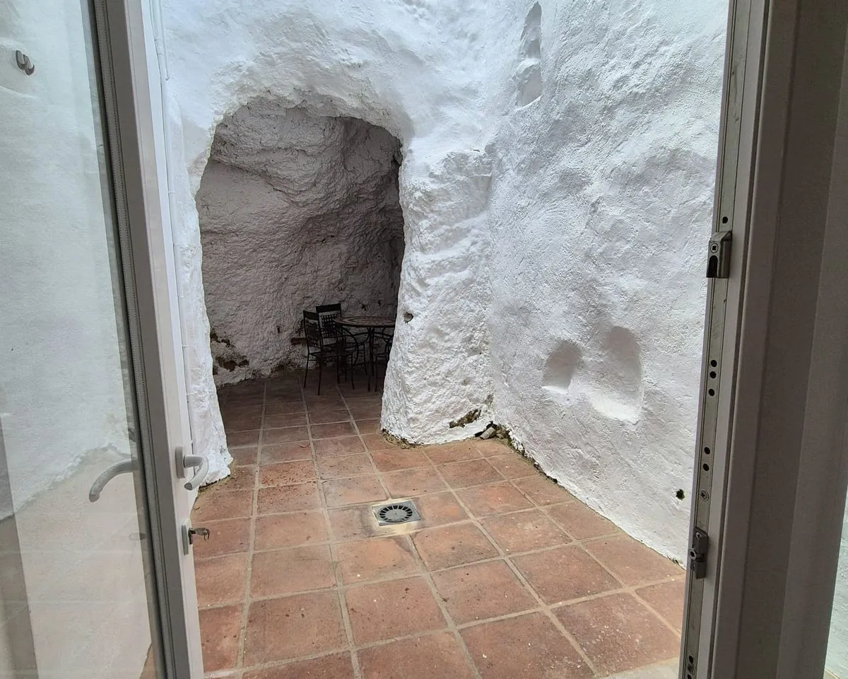 c8bad302-026b-48ae-8094-944b5b38b47d