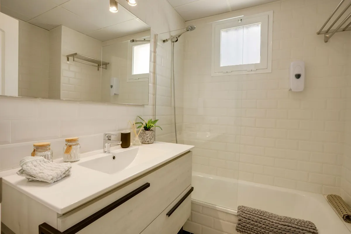 4cb229bb-c163-4036-a642-57747134fa1a