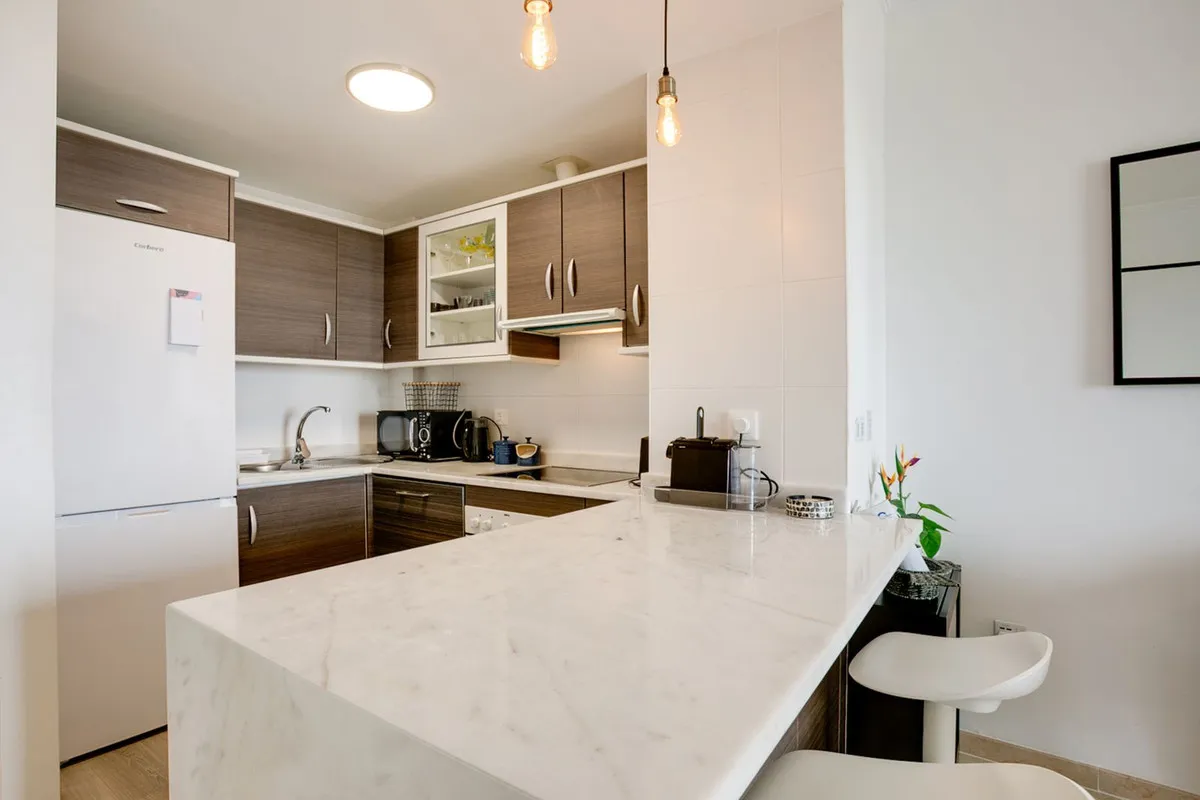 ec8eb8b8-a413-430c-bc0c-b6559a0b2175