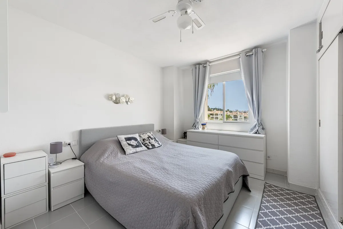 7ece80e0-393c-4953-8185-764065228375