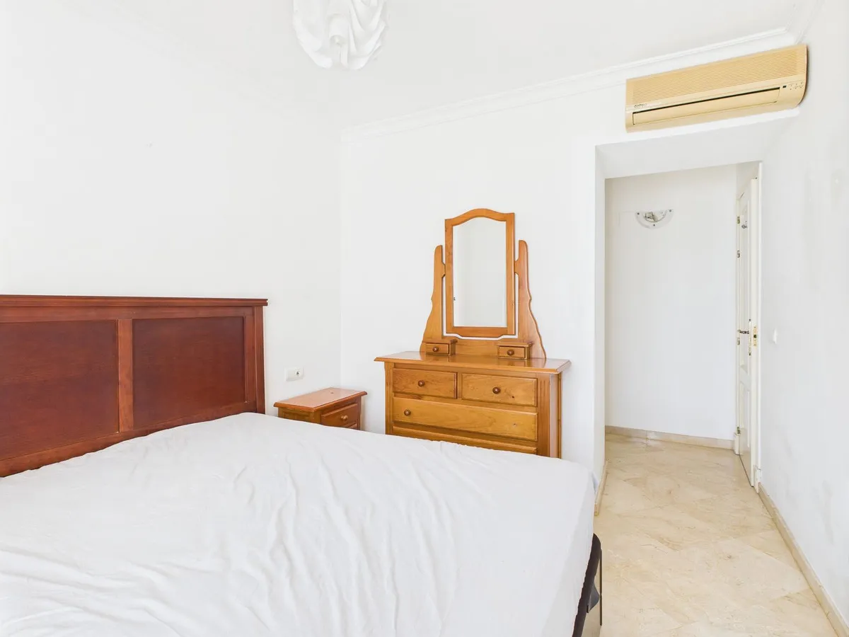 56d53d54-ec42-4545-9d1a-13864935860c