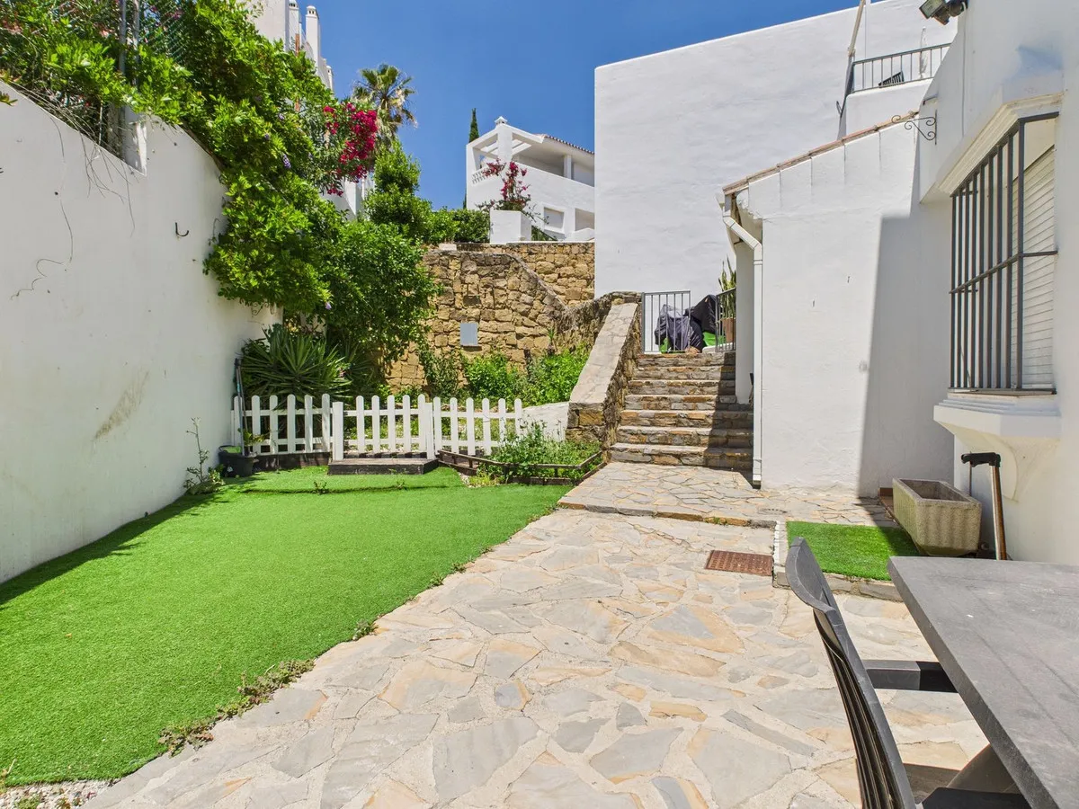 7966fdf3-6953-40fc-aafa-c13e8b956ee4