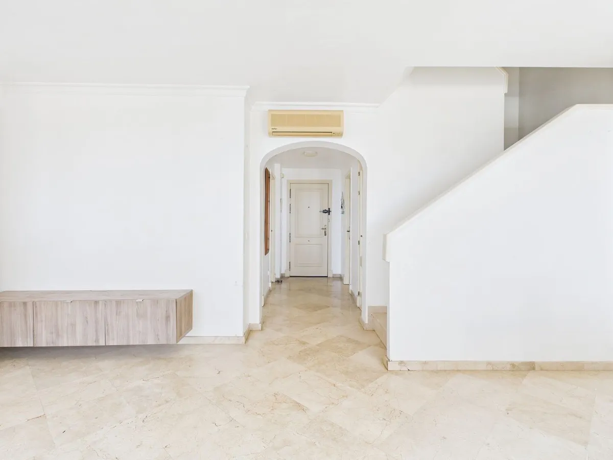 7ae34ce0-6aa9-4c5d-b622-9648e9d30e04