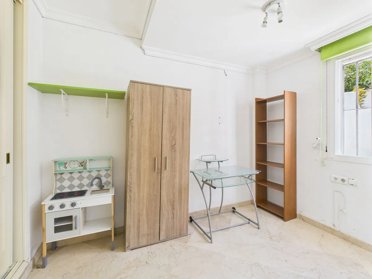 8bb001d1-2052-4efa-8ba8-c43c0c34f758