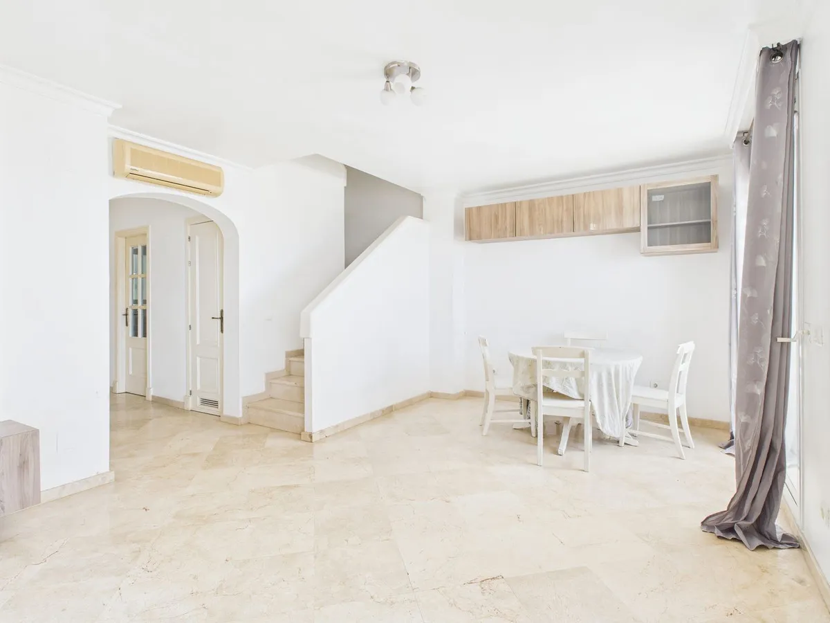 bc9c0e65-d563-430b-ba99-408bc83ea4f1