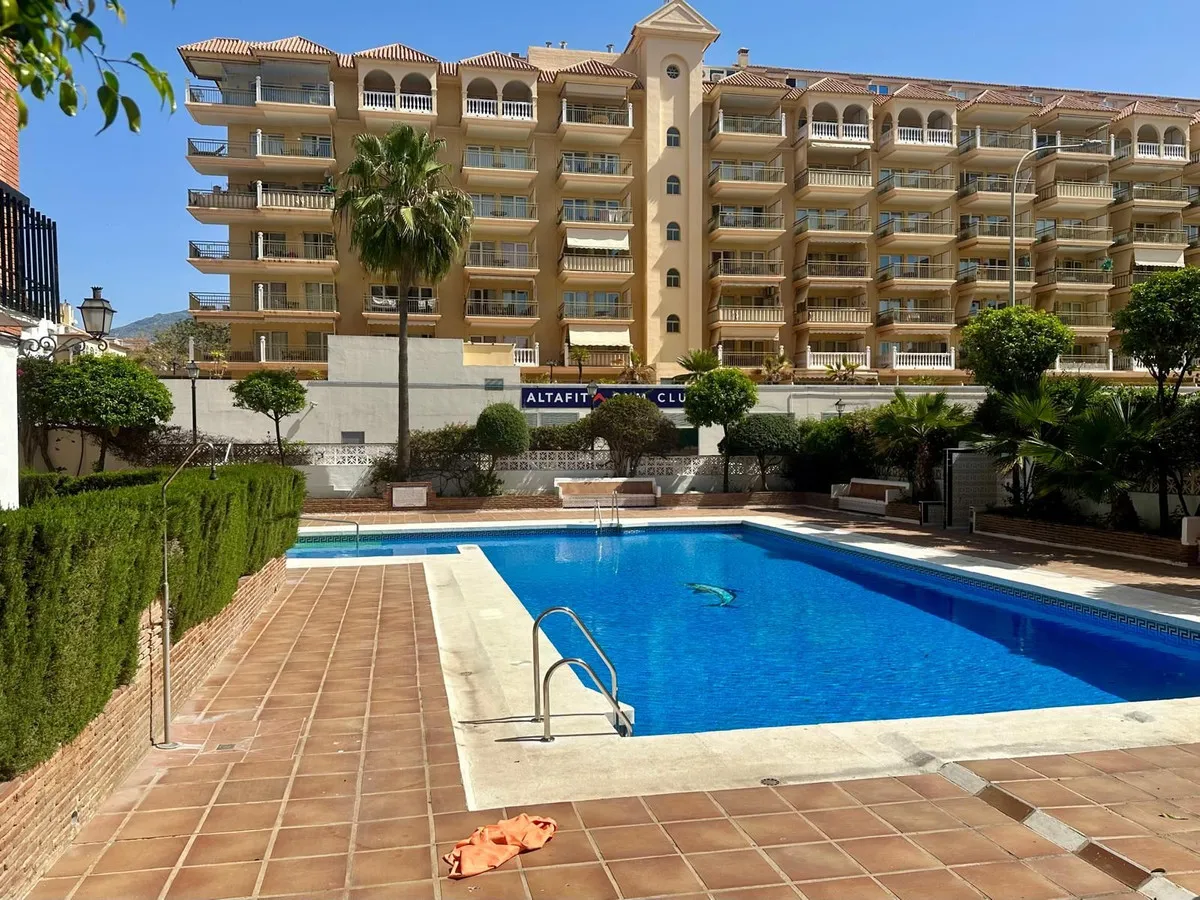 2a3701ee-2b5b-4d91-a9aa-7b19d8292f1c