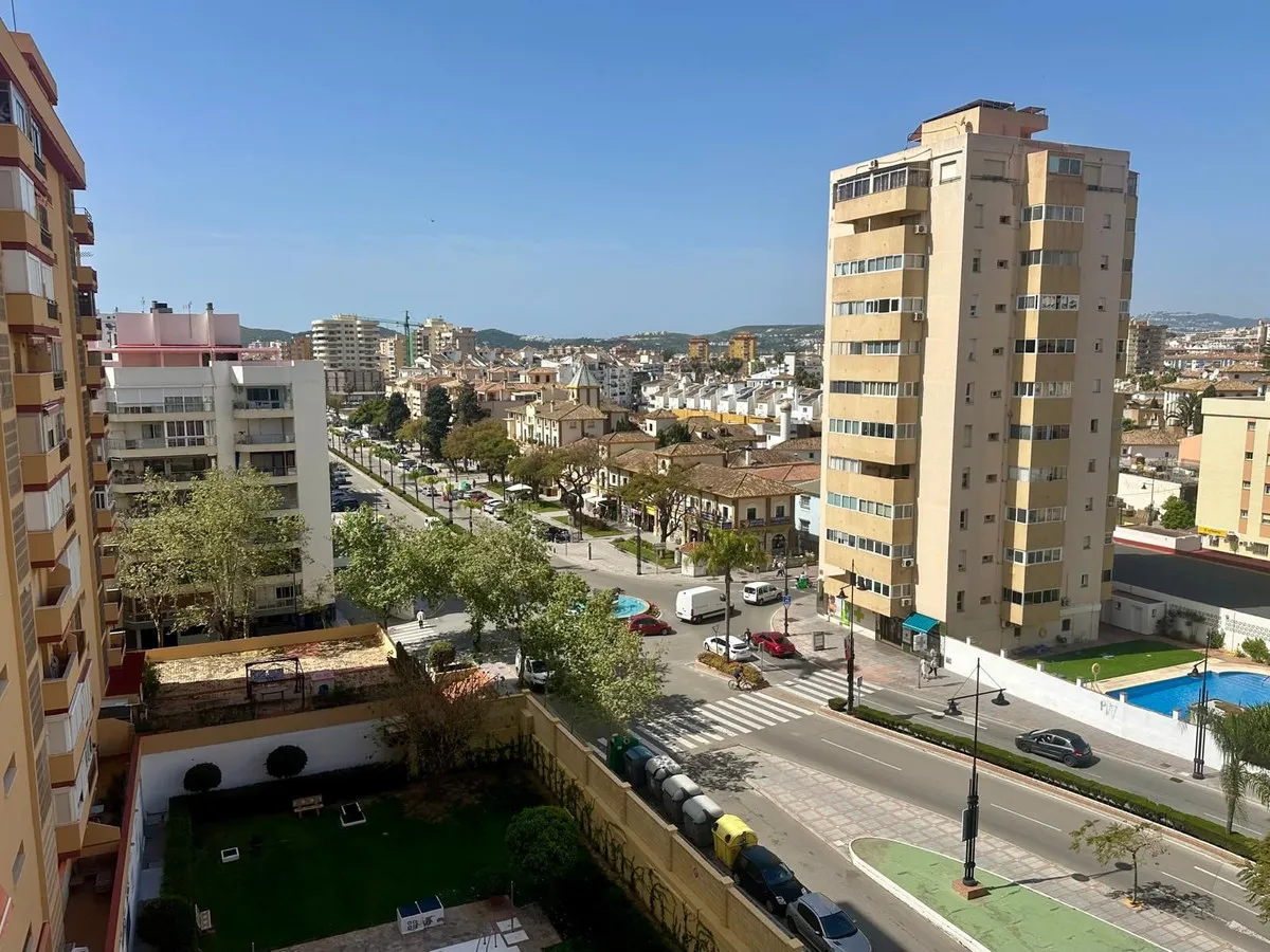 b338ef8d-b7b4-4f1b-8816-0ad147573436