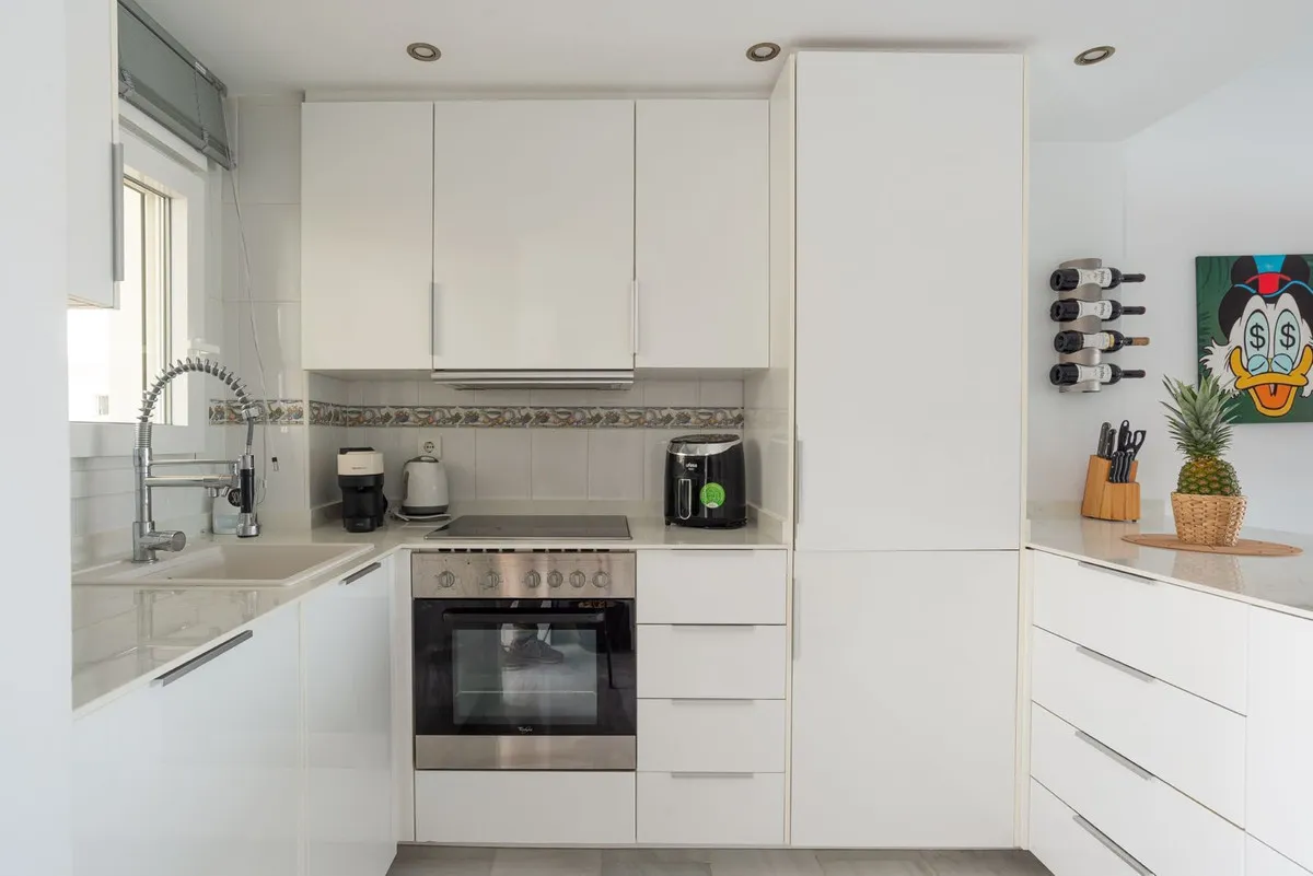 082c01ee-0bbd-4aed-afdf-dbc8a3476679