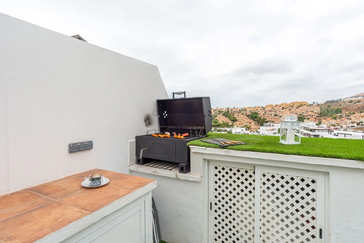 19ad7121-684d-456f-8ade-68554a82b011