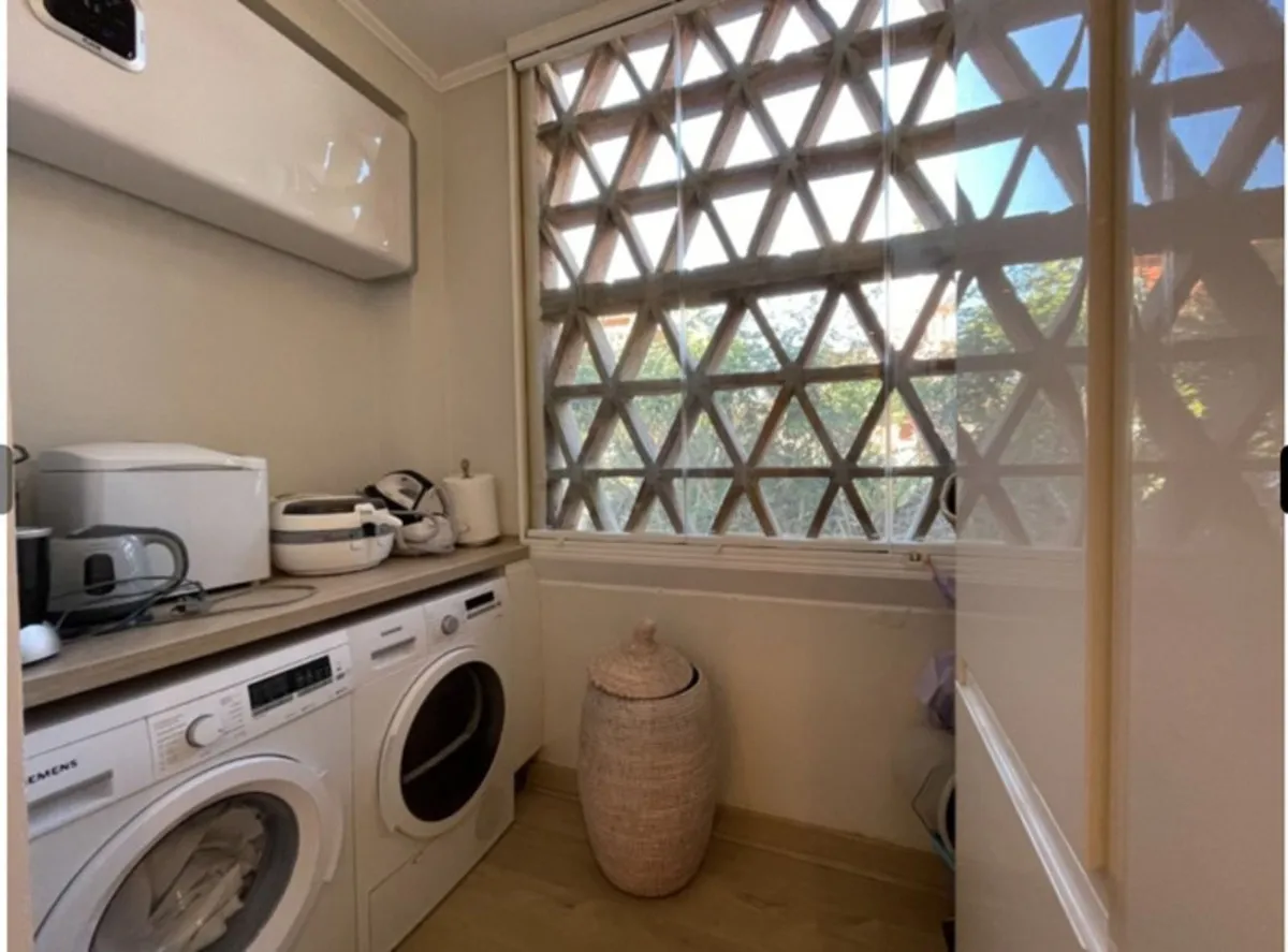 ba427b43-e998-4123-9376-ed9a8c42bb9d