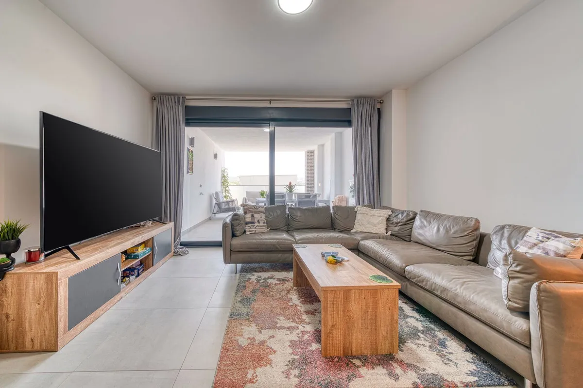 75d80787-78e6-4700-b3db-34527a062013