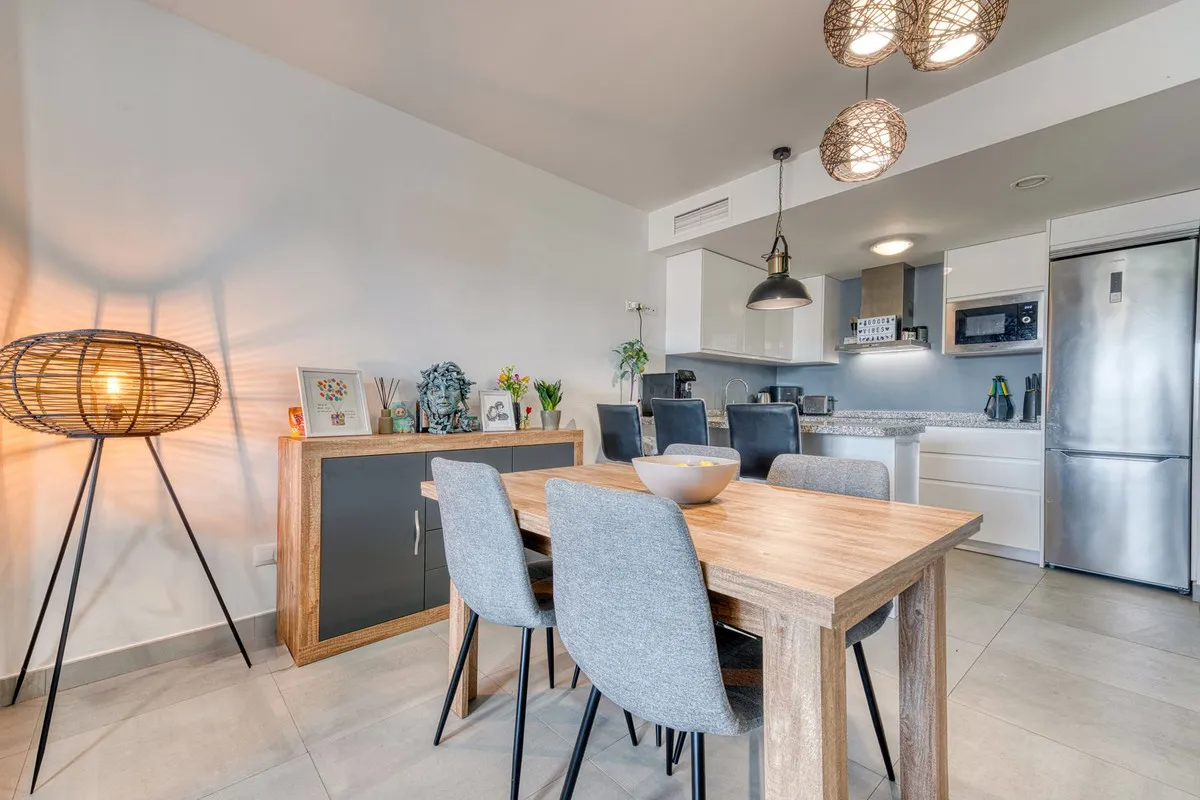 df8397ca-3dd4-4194-8ce7-54b5cb3a4739