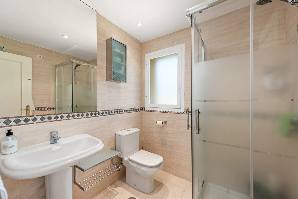 163b446d-331b-4ab5-9609-d1bba66b585a