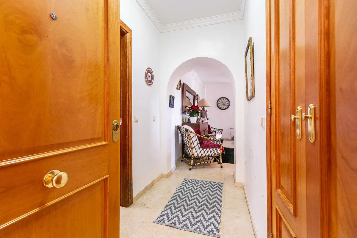 01dc9d51-d783-4435-868f-e693c01a7e8e