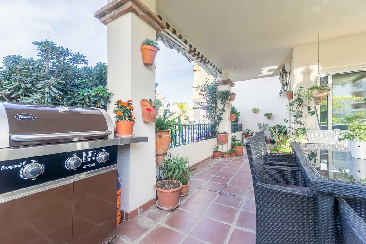 653a0a51-4f80-4725-bdad-72f574211e87