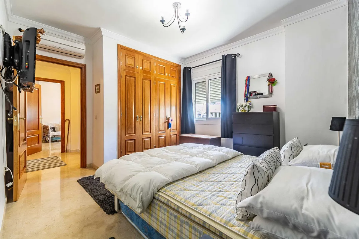 7f9c17aa-227f-46c9-ac7c-812f634d9f0b