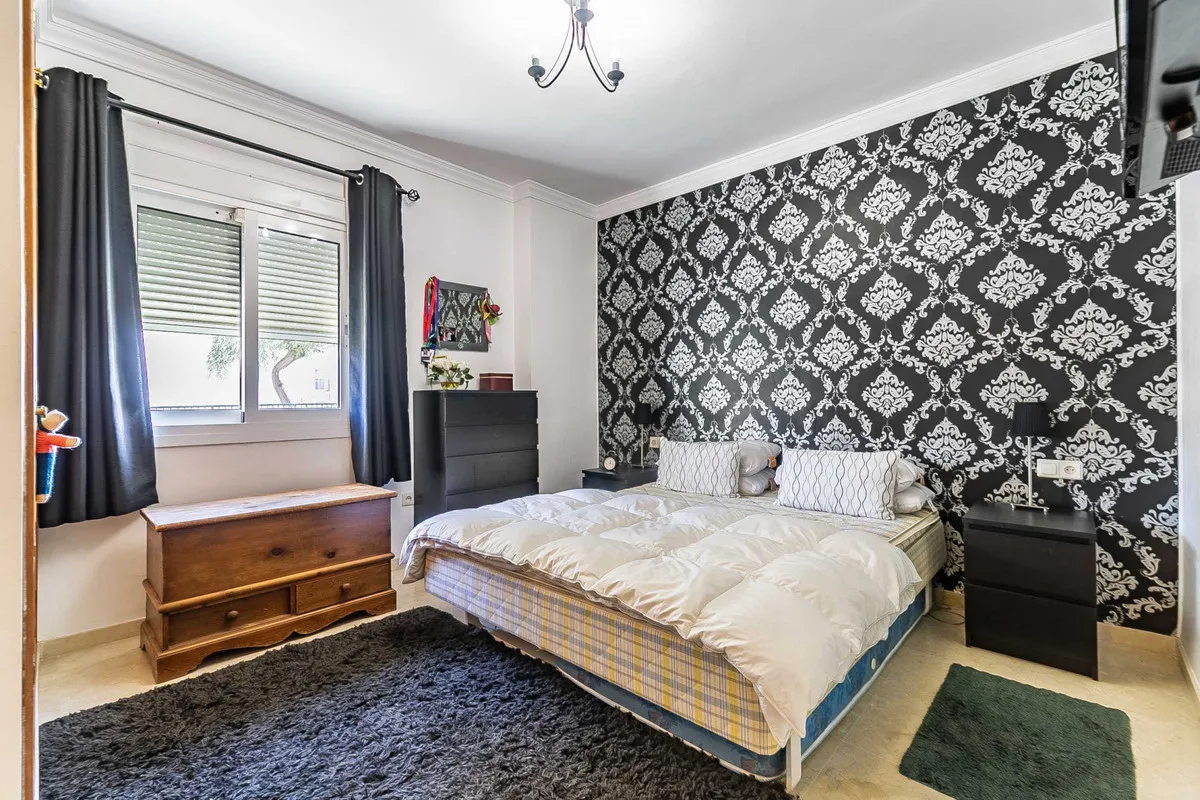 82e9c60e-b4c8-4068-beab-8b6fb74c08a1