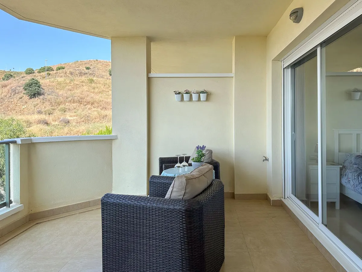 aaaf2928-19b0-4e2e-91be-c9a6f4806e5d