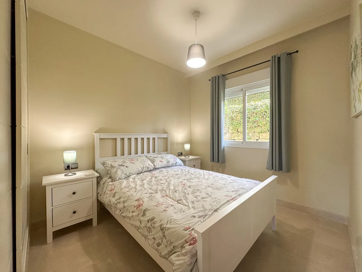 f9203f4d-5899-47ae-a165-bfc54d9547a9