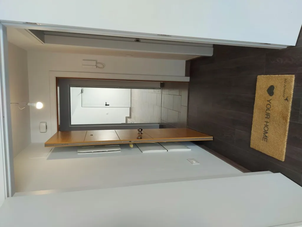 1f8722cb-bd8a-422b-9a68-8c4580ad87e9