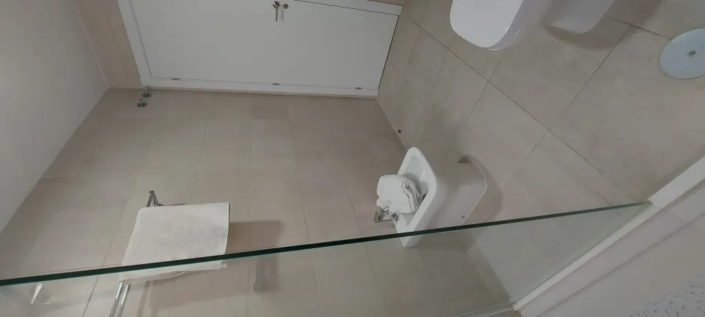 24962782-98ce-46b7-a96d-675cbab4a737