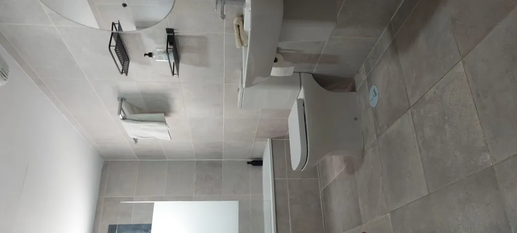 a93fa8dd-207a-43a7-8bbc-edc44f5ee5cd