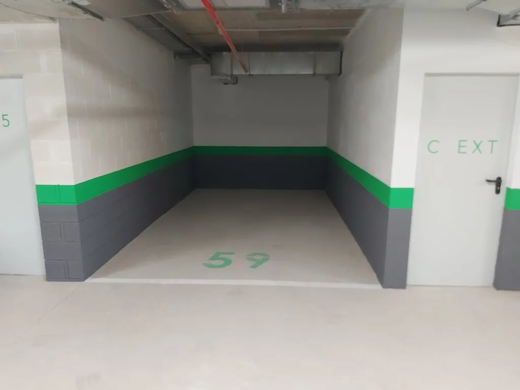 b8fee04c-a80b-4402-985e-61f6e6ff3ce1