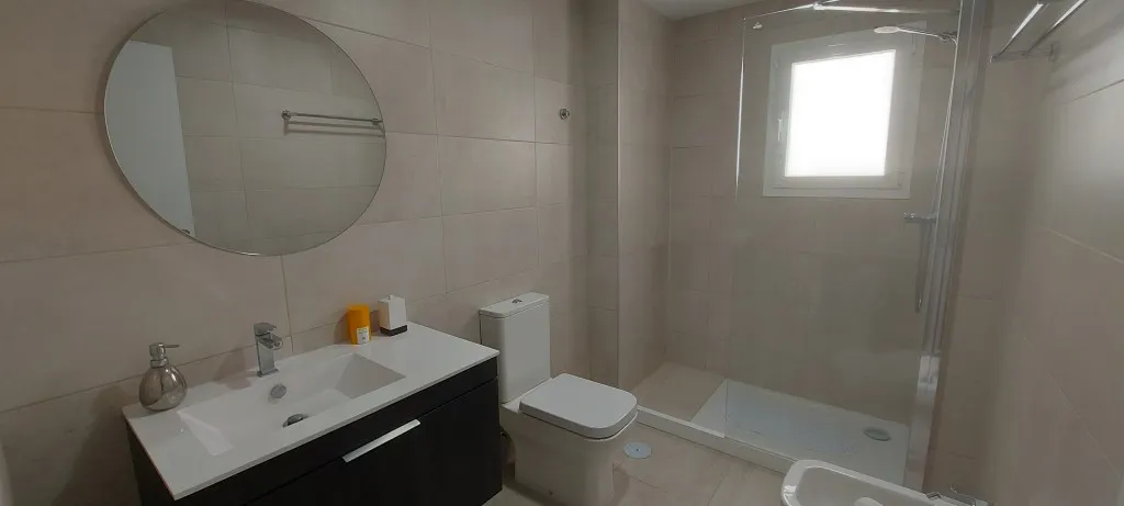 c5e1c888-e6f4-4e8b-a4d0-f9364e08293a