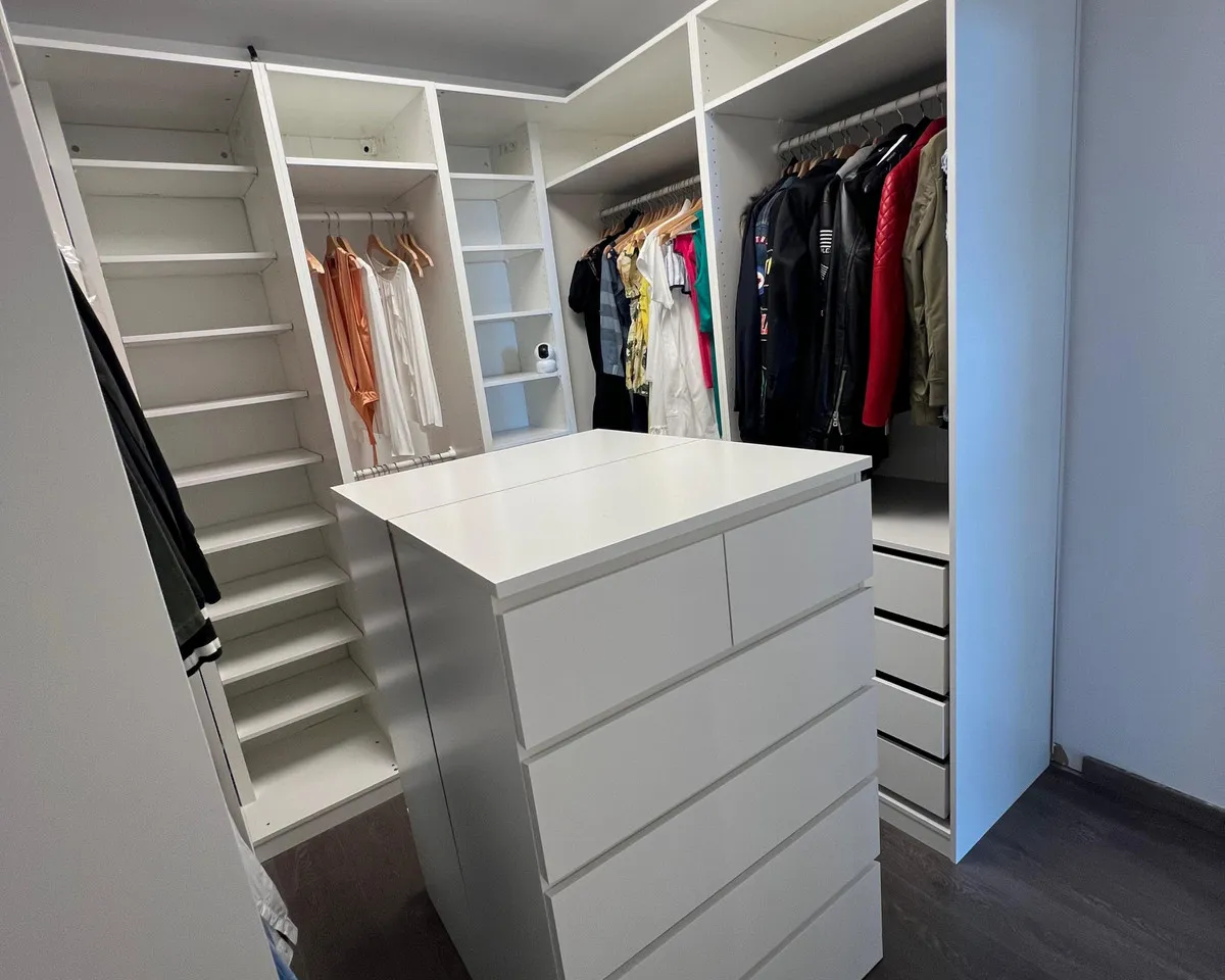 24e0295d-9dd3-40d6-9d46-75ae472f9c04