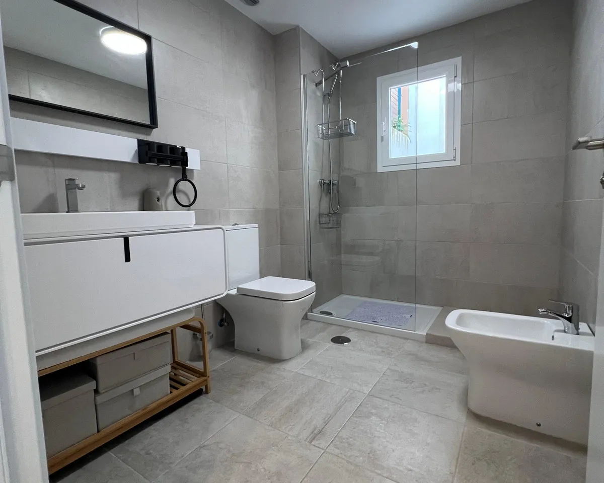 93e0083e-a609-4f74-bcb7-1d0943c78a62