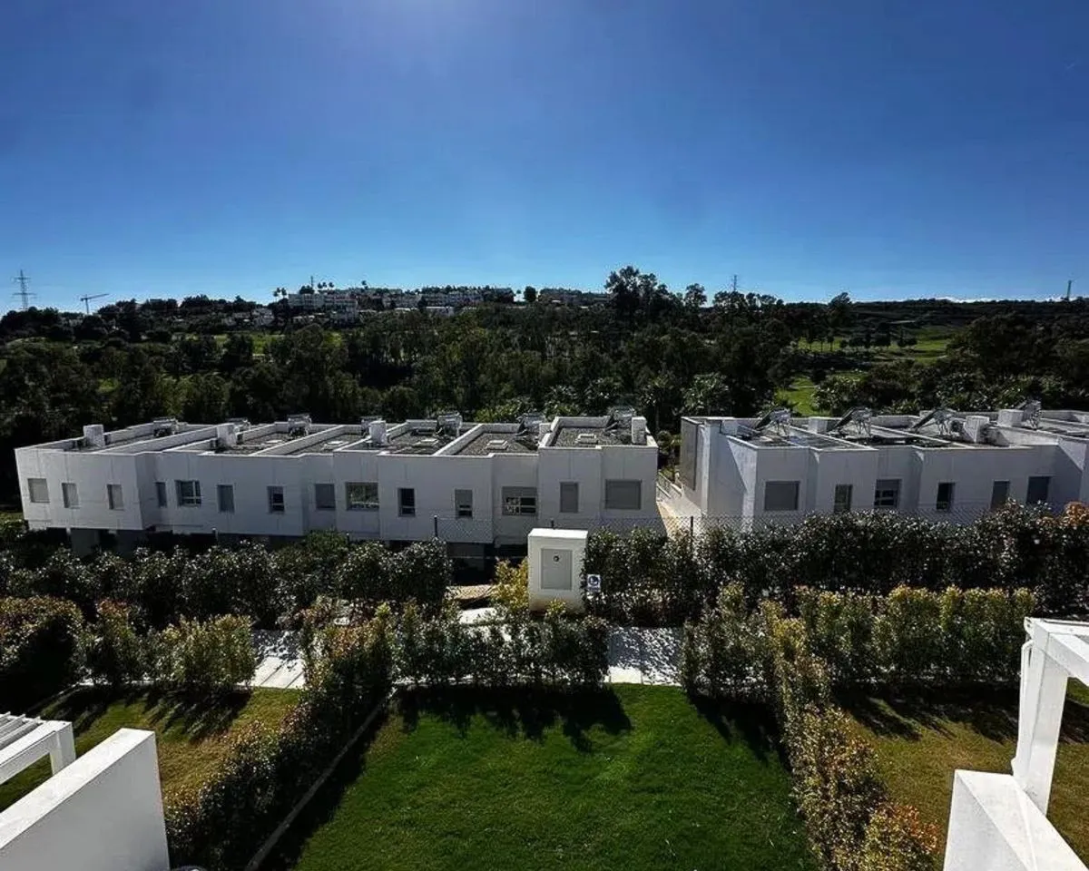 24132992-46fb-4667-9d38-5c673b4b31d9