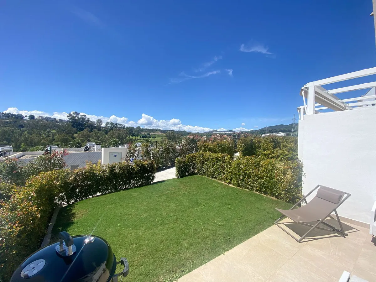 370e047a-595a-40b3-a072-1f42272497b3