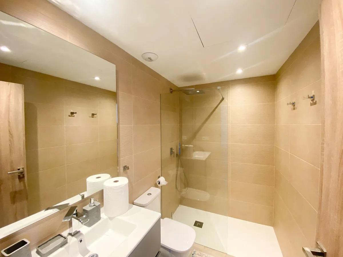 695eb7e1-549a-481b-b8c9-b26279a80d2d