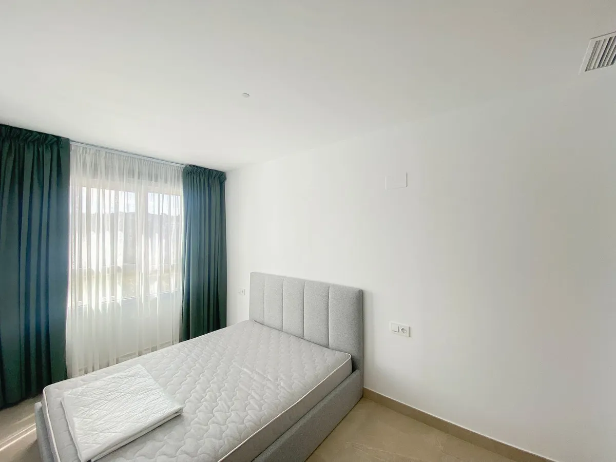 dfe76108-4c1f-4bca-9f80-bf84dd41cc9a