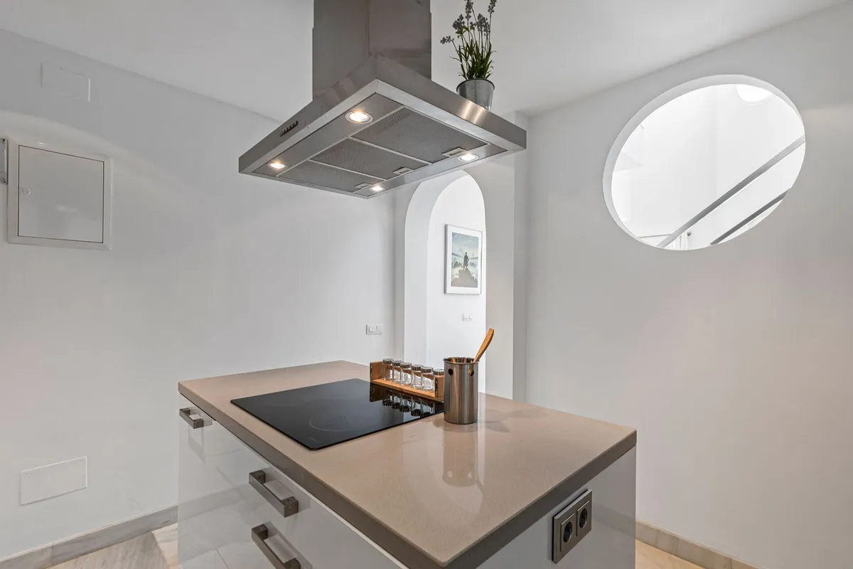 13fdcb39-9463-47ec-b838-60809abda7ce