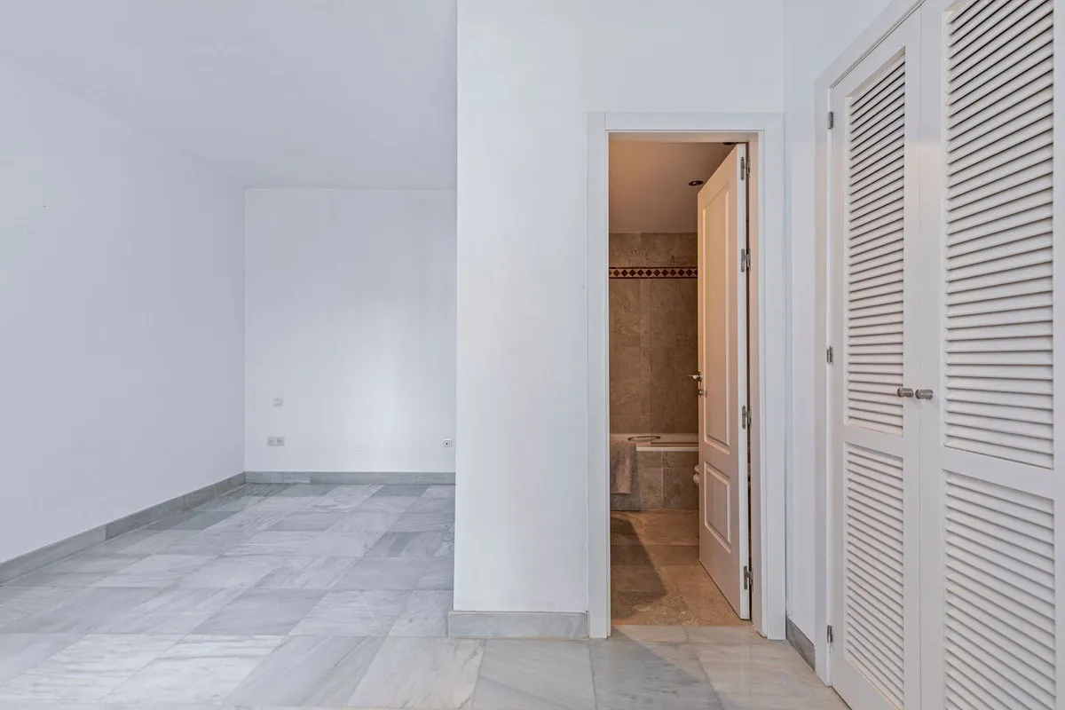 28007d2f-b8b7-48bb-bd5b-1e8003f6b688