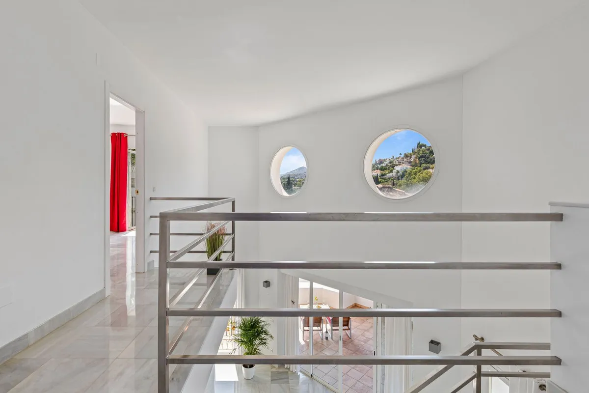 426fdfb0-8e3f-4386-8460-d3eae2bfc4eb