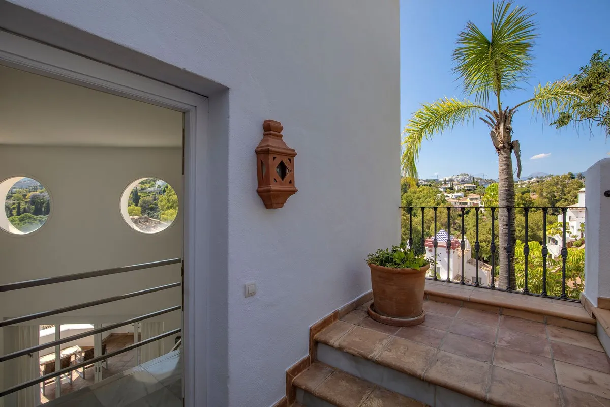 996a8cf0-651a-4fc7-9cae-3afb894efa9e