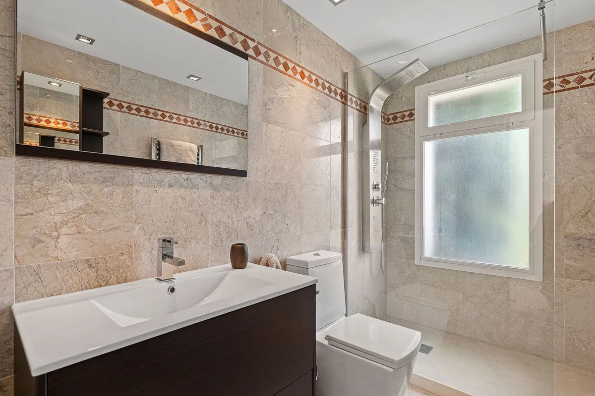 f67b4f45-f1f7-4bda-9dce-3b1ff1d9580c