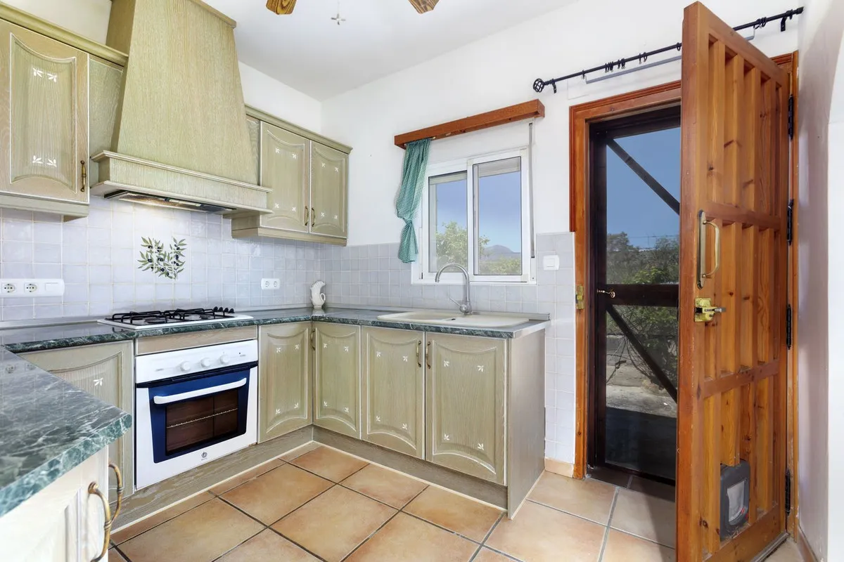 03459137-5dbc-40b4-b7ce-9c0d85f52337