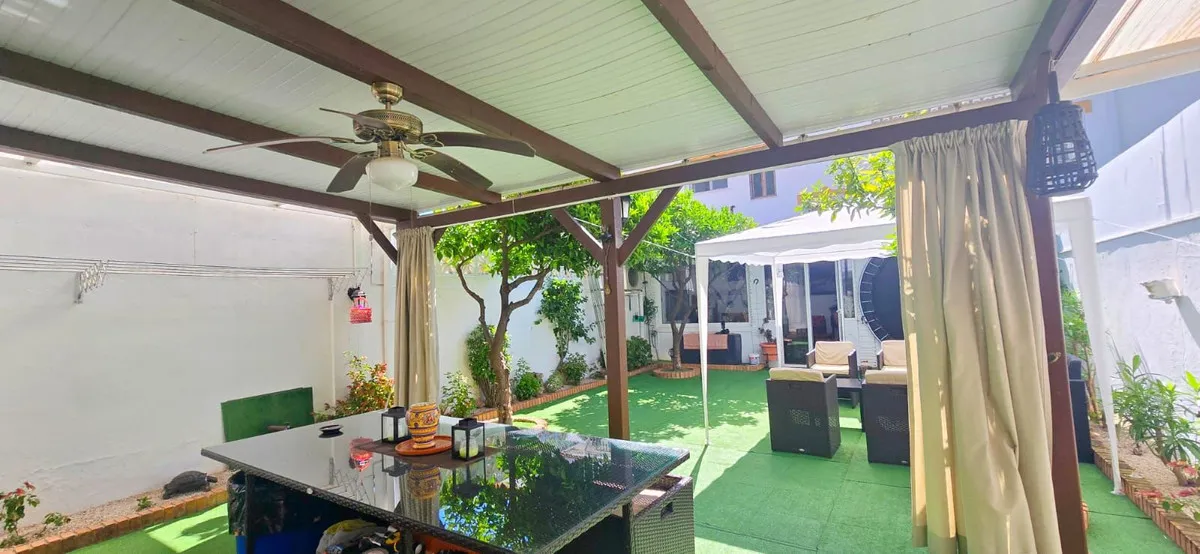 69bb4b52-1c1e-4f51-bc9f-4f8d31030378