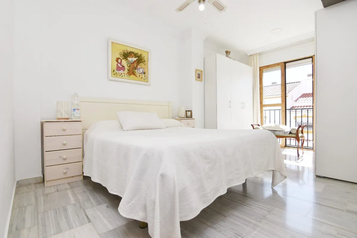 d64c9251-32c2-4f51-9310-ce2459a32316