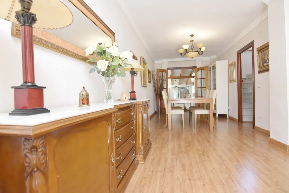 dcc08121-a1e7-4683-93f3-0843b8009a5c