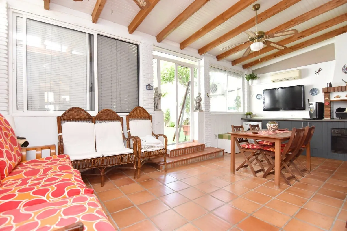 ef57fdf7-3a7e-42e0-9274-737591fe285a