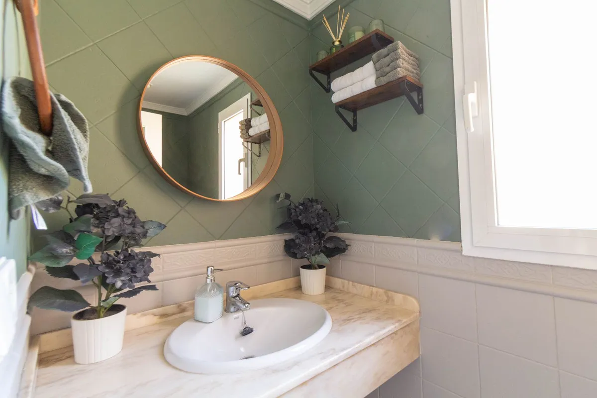 372b368a-d5e3-4bba-a87f-9db938331a55