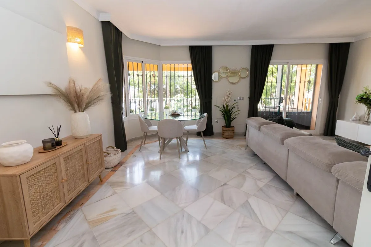 e7b5ae7b-8800-4c14-99d9-17cc07ddd195