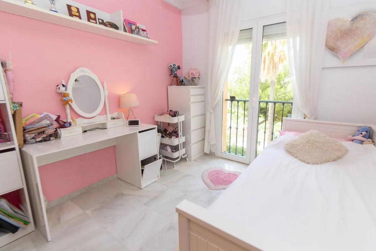 e88f1f3a-114f-4acf-bbf6-d93525a4a00b